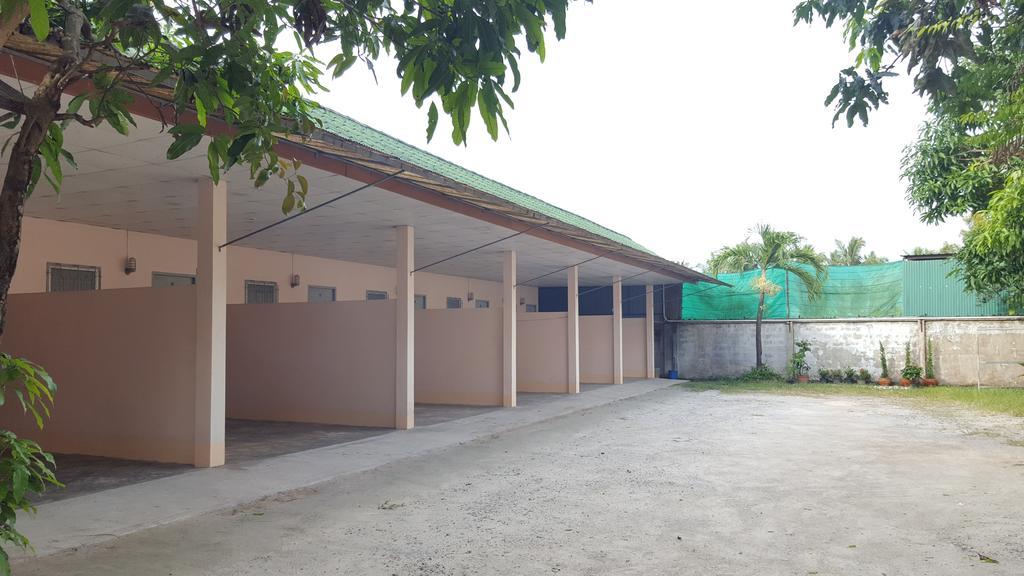 Montra Guesthouse Ranong Ngoại thất bức ảnh