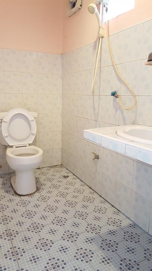 Montra Guesthouse Ranong Ngoại thất bức ảnh